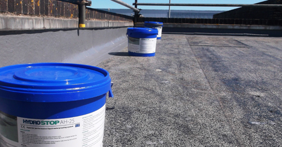 Roofwise 3 Sept 2016 How to set out tubs of adhesive on the rooftop tubs pic v2